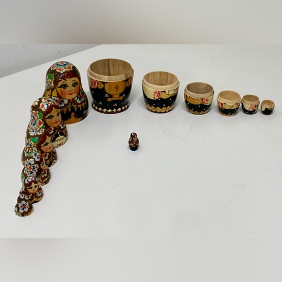 Vtg Soviet Era USSR Russian Female 7 Generation Textured Matryoshka Dolls - Picture 3 of 16